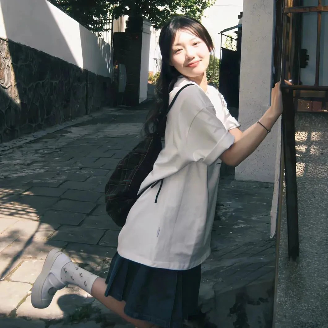 姊姊妹妹站起来